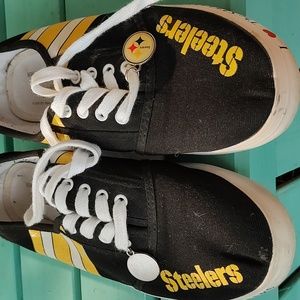 Steelers women sneakers size 8